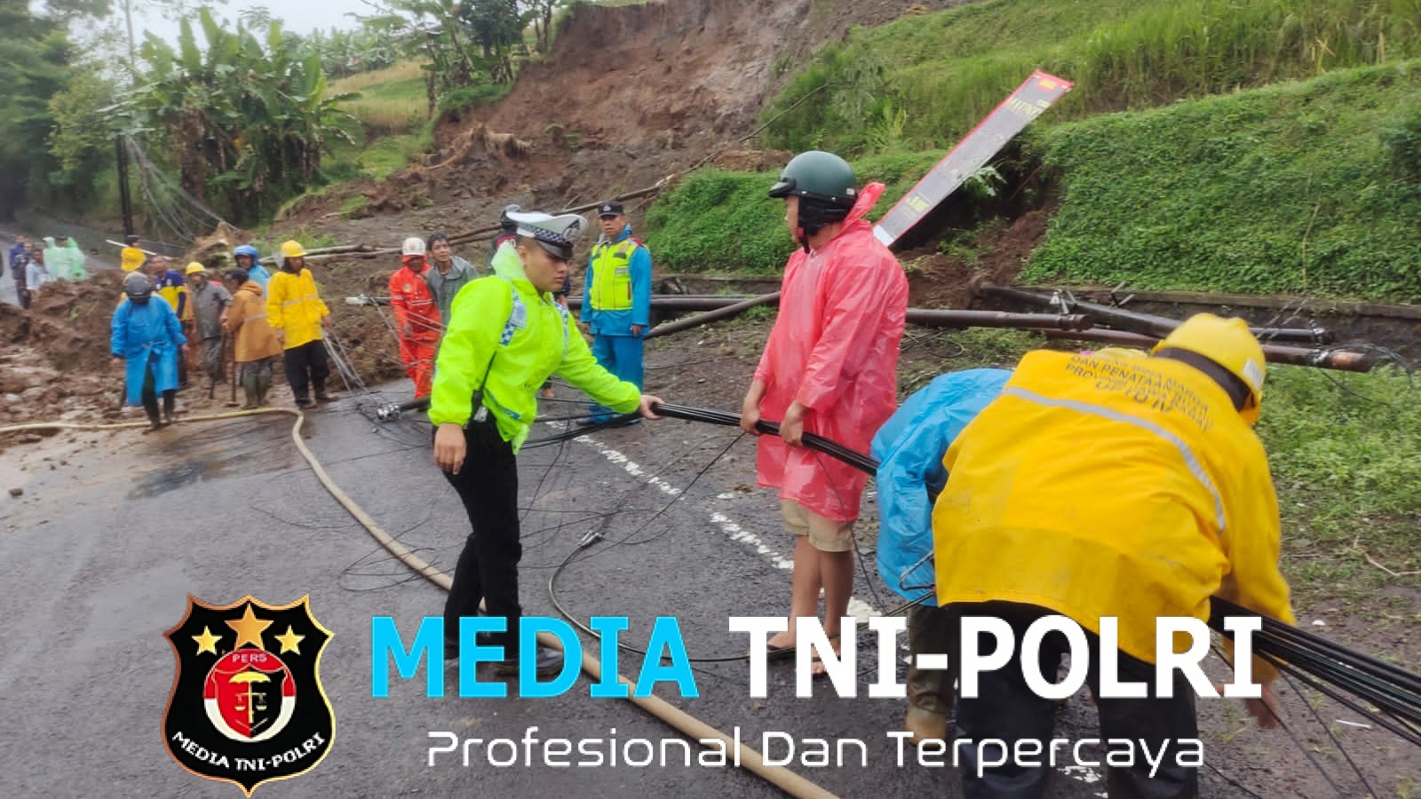 Sinergi Tanggap Dan Cepat Penanganan Bencana Longsor di Jalan Raya Cilawu, Garut