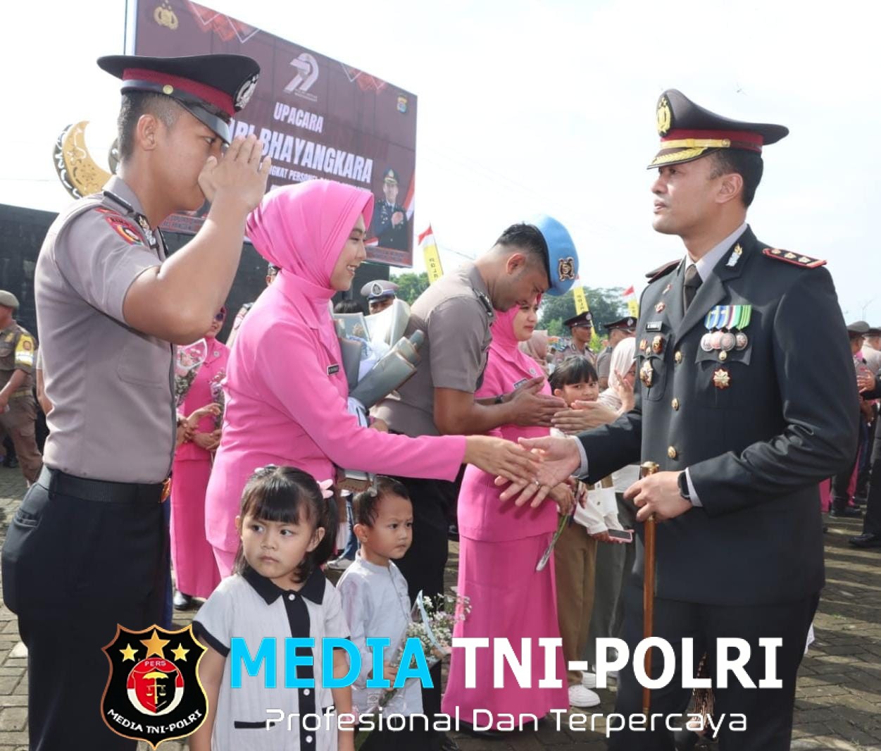 Kado Spesial Hari Bhayangkara ke-79, 42 Personel Polres Pringsewu Naik Pangkat