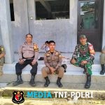 Sinergitas TNI–Polri, Bhabinkamtibmas dan Babinsa Sambangi Warga Desa Warung Menteng, Sampaikan Edukasi Kamtibmas dan TPPO