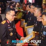 Kapolda Lampung Berikan Penghargaan kepada 4 Personel Unit Pol Satwa yang Ungkap Kasus Curanmor dan Narkoba