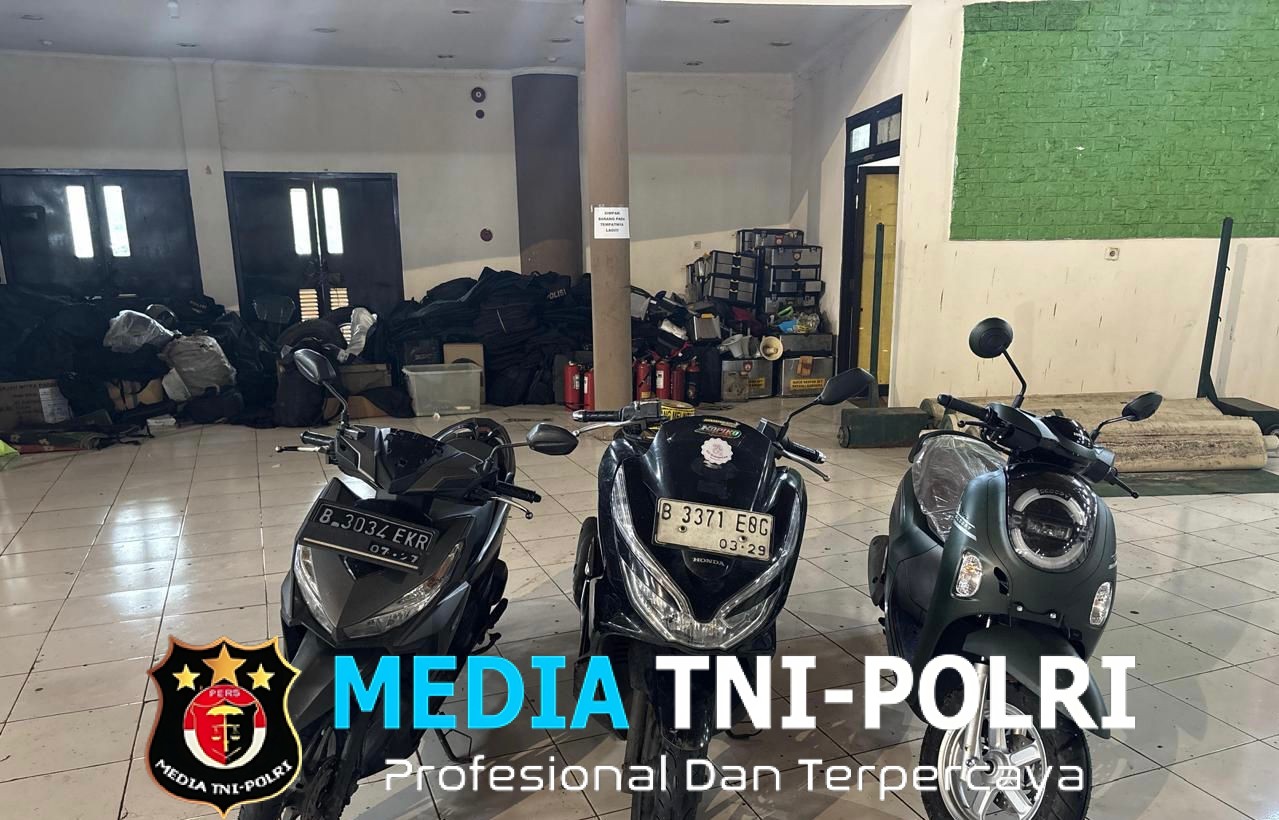Patroli Dini Hari Sat Samapta Polres Bogor Bubarkan Geng Motor dan Amankan Barang Bukti