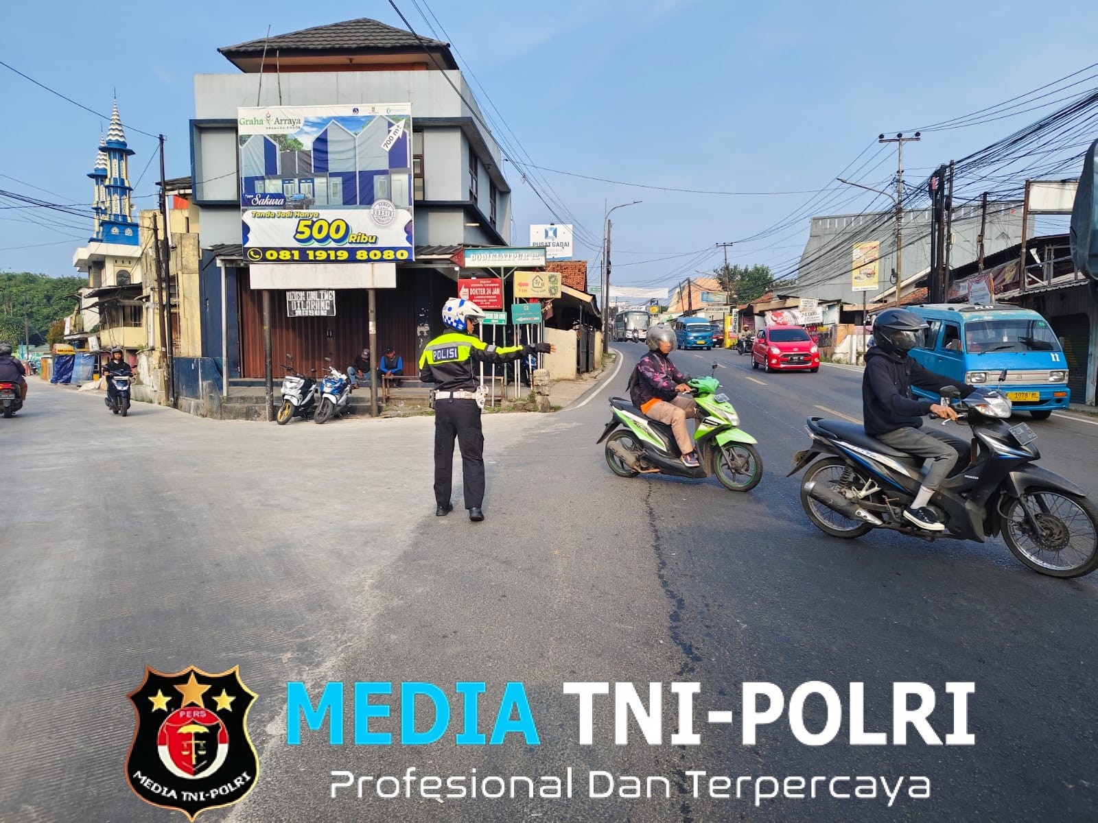 Wujudkan Kamseltibcarlantas, Polsek Ciampea Gelar Personel di Titik Rawan Kemacetan Pagi Hari