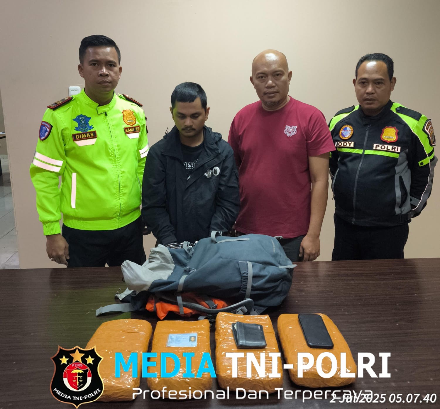 Ganja dalam Bagasi Bus: PJR Polda Lampung Gagalkan Penyelundupan 4 Kg di Tol Bakter