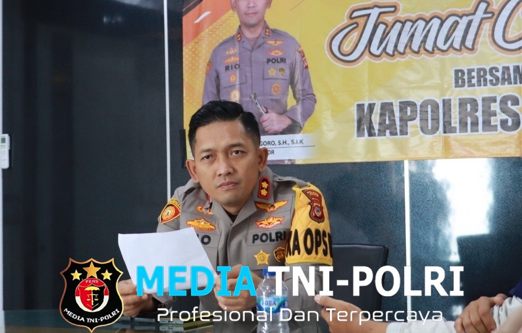 Kapolres Bogor AKBP Rio Wahyu Anggoro Gelar “Jumat Curhat” Bersama Masyarakat dan Personel Polres Bogor