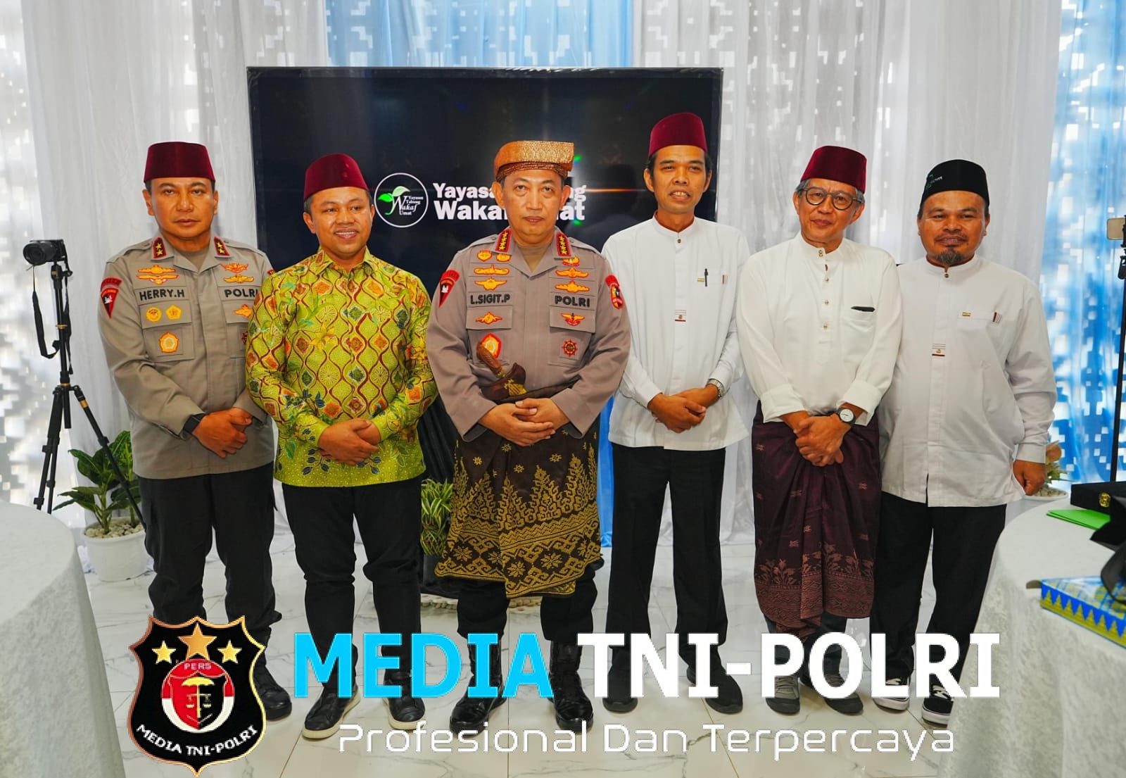 Kapolri Sambang Petang Bersama Ustaz Abdul Somad, Komitmen Jaga Kamtibmas