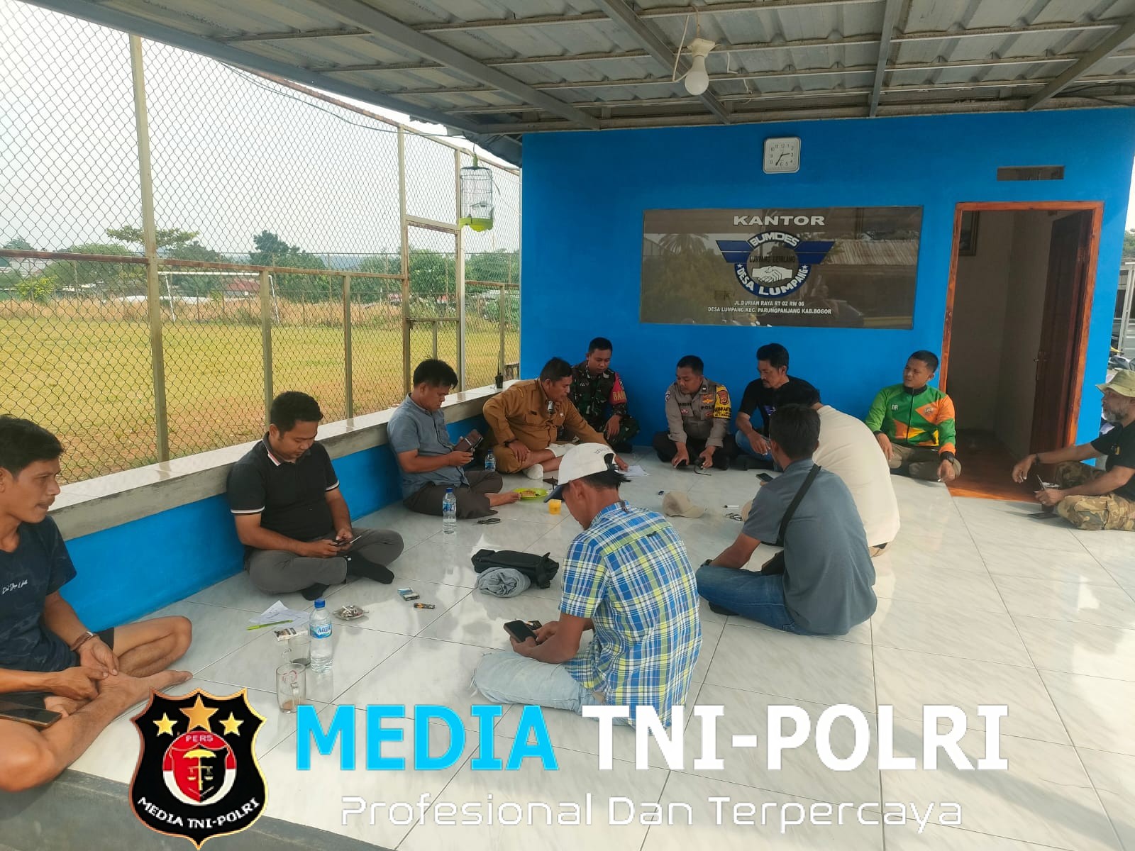 Giat Sambang Warga di Desa Lumpang Bhabinkamtibmas Polsek Parungpanjang Berikan Himbauan Kamtibmas