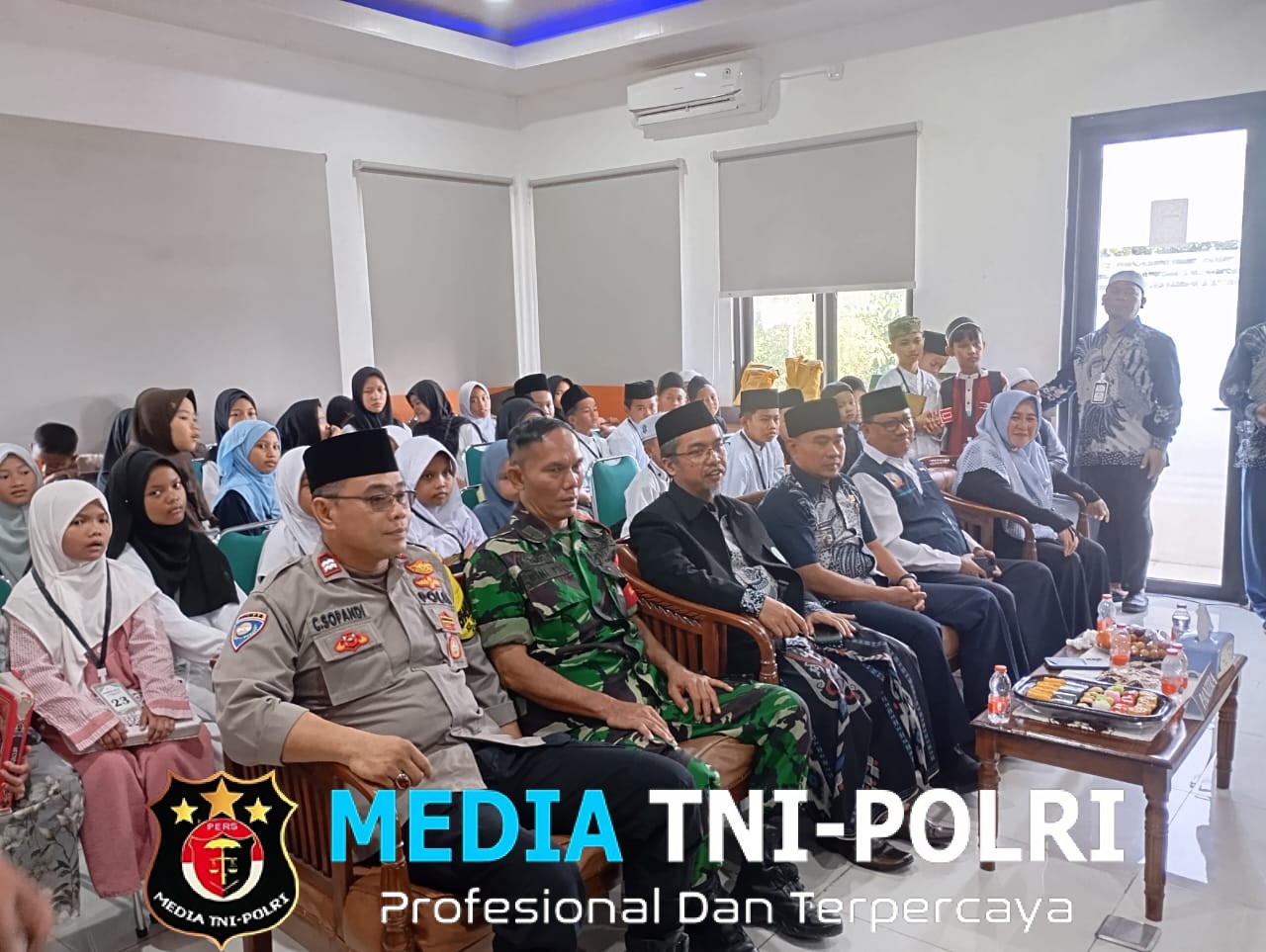 Bhabinkamtibmas Hadiri MTQ Tingkat Kelurahan, Wujudkan Sinergitas Polri dan Masyarakat