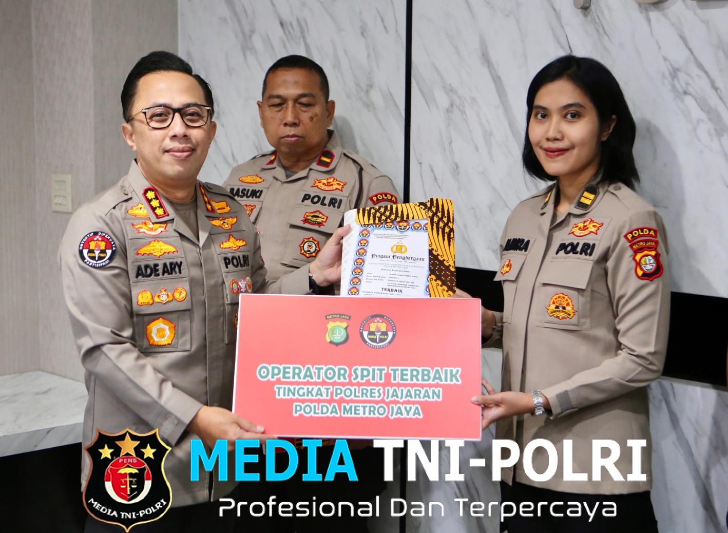 Bidhumas Polda Metro Jaya Gelar Anev Bulanan, Sejumlah Anggota Berprestasi Terima Penghargaan