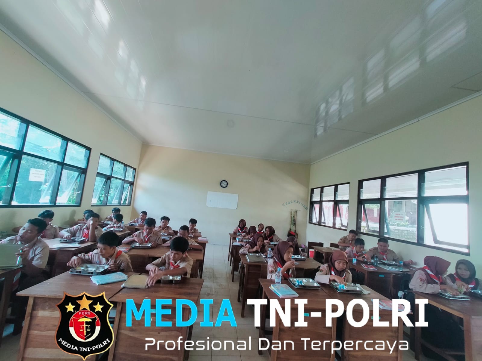 Polres Wonogiri Pantau Ketat Penyaluran Makan Bergizi Gratis di Ngadirojo