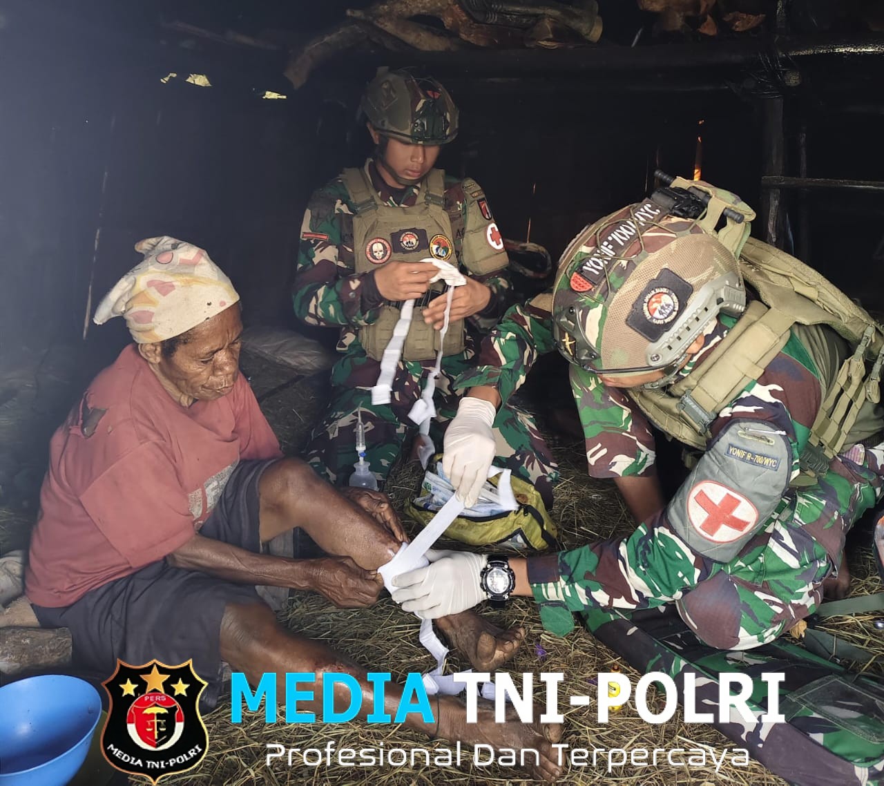 TNI Hadir di Setiap Honai Satgas TNI Beri Layanan Kesehatan Door to Door di Pegunungan Puncak