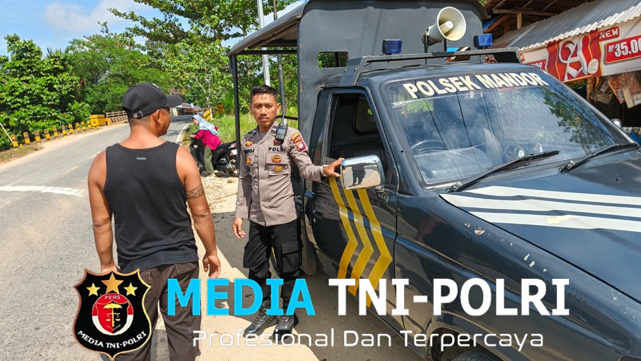 Dengan Menggunakan Kendaraan Dinas, Petugas Laksanakan Patroli Siang Hari, Inilah yang Disampaikannya