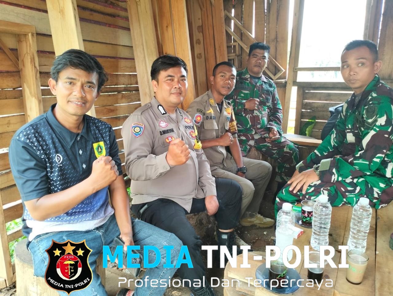 Bhabinkamtibmas Parung dan Babinsa Bersinergi Edukasi Warga Soal Bahaya Tawuran dan Narkoba