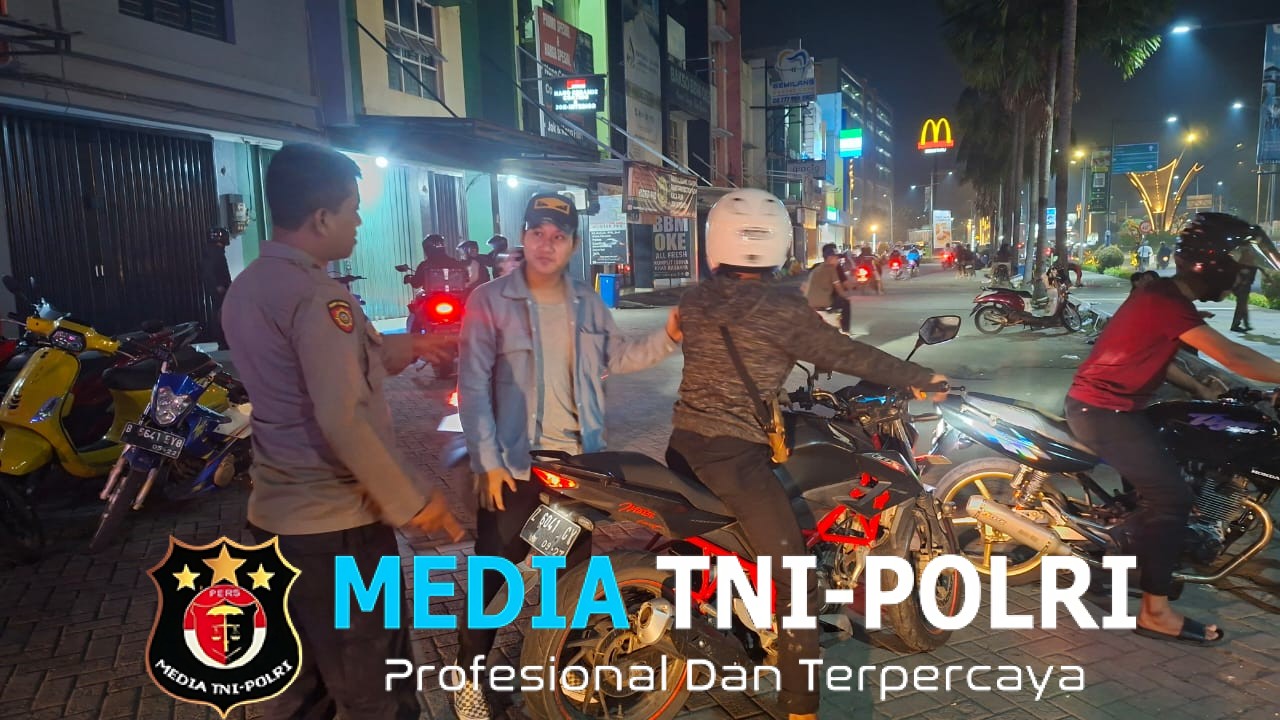 Patroli Gabungan KRYD Polsek Cileungsi, Antisipasi Gangguan Kamtibmas di Akhir Pekan