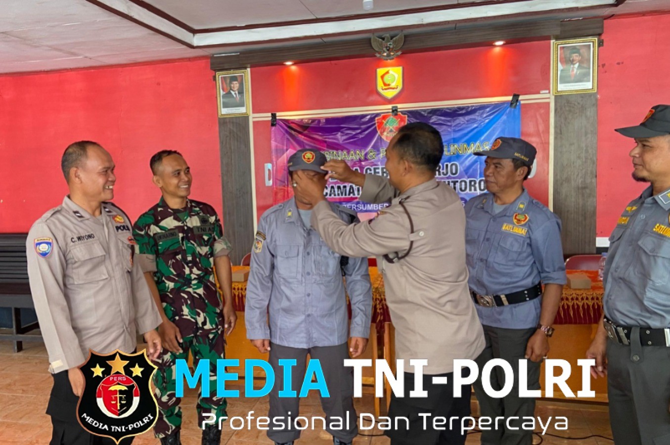 Tingkatkan Kemampuan, Babinsa Dan Bhabinkamtibmas Latih Serta Berikan Pembekalan Kepada Linmas