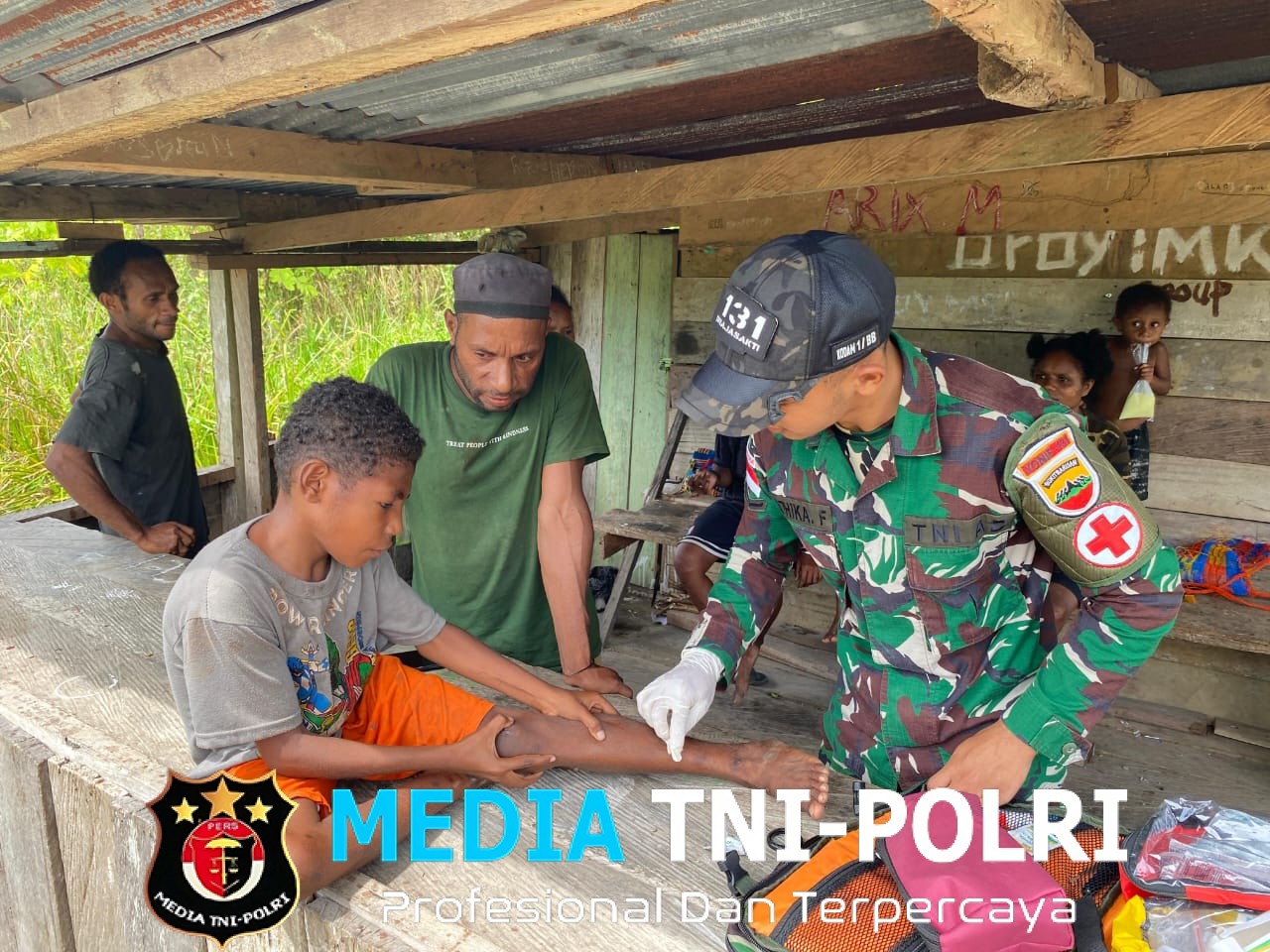 TNI Hadir untuk Rakyat Satgas 131/Brajasakti Layani Kesehatan Gratis di Perbatasan Papua