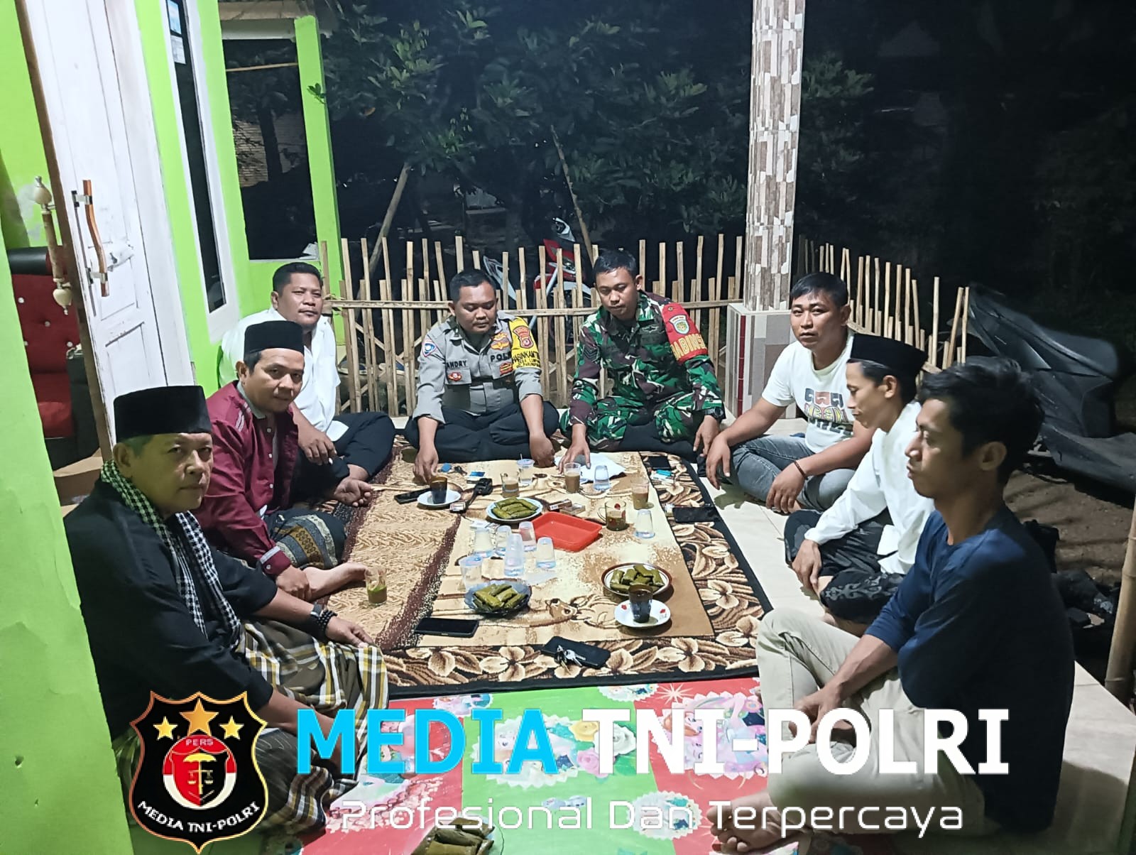 Wujudkan Kamtibmas Kondusif, Bhabinkamtibmas Parungpanjang Sambangi Warga Bersama Babinsa