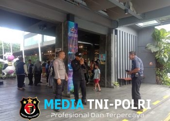 Bhabinkamtibmas Polsek Megamendung Lakukan Patroli di Kawasan Wisata Cimory 2 Jaga Kamtibmas 