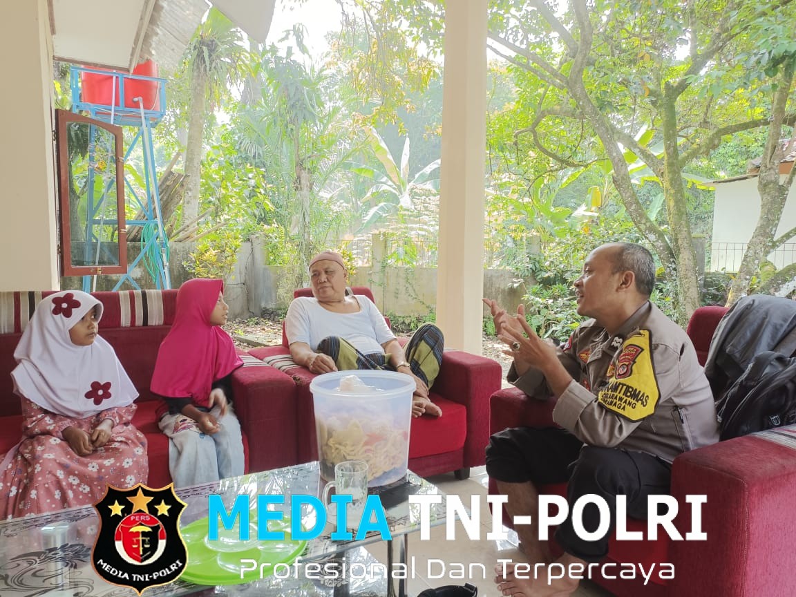 Giat Anjangsana Tingkatkan Sinergitas Polri dengan Toga di Desa Cikarawang dalam Menjaga Kamtibmas 