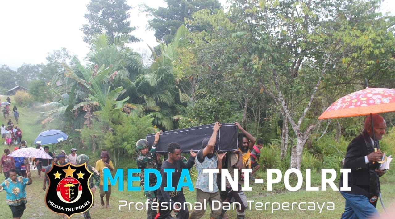 Belasungkawa Satgas Yonif 521/DY Kunjungi ke Rumah Duka di Distrik Apalapsili