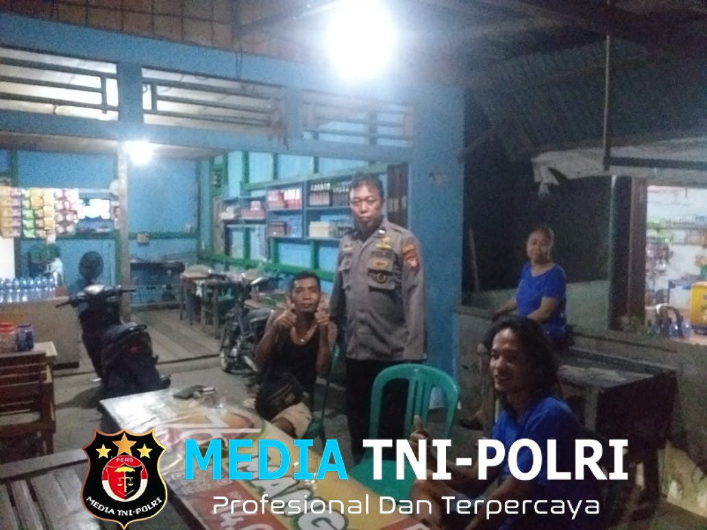 Laksanakan Giat Patroli Rutin Pada Malam Hari Personil Polsek Menjalin Jaga Situasi Kamtibmas