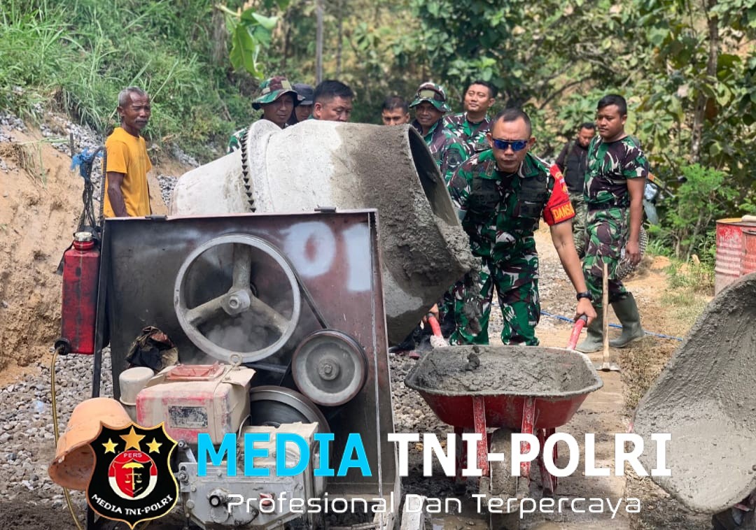 Tinjau Lokasi TMMD, Dandim Wonogiri Bersama Warga Kerjakan Sasaran Fisik