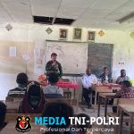 Satgas TNI Tanamkan Semangat Kebangsaan kepada Orang Tua Siswa SD Inpres Sinak