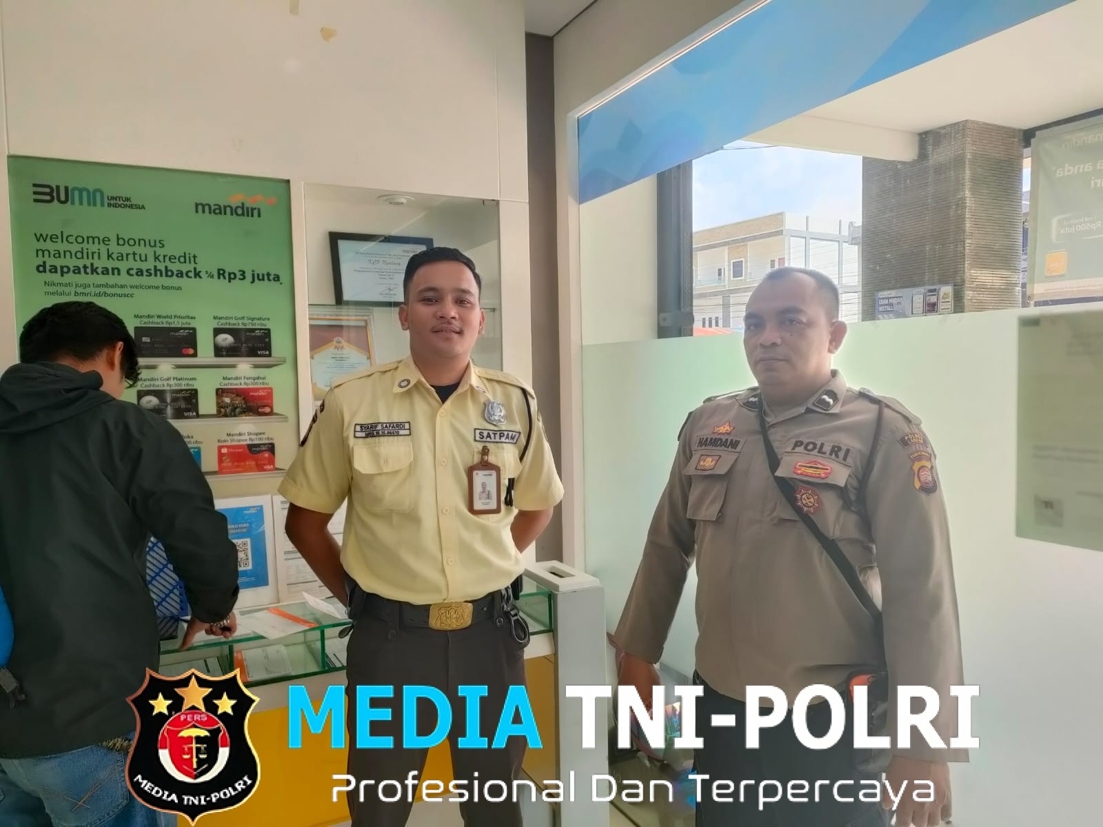 Polsek Ngabang Laksanakan Patroli Di Pusat Keramaian Ciptakan Situasi Aman