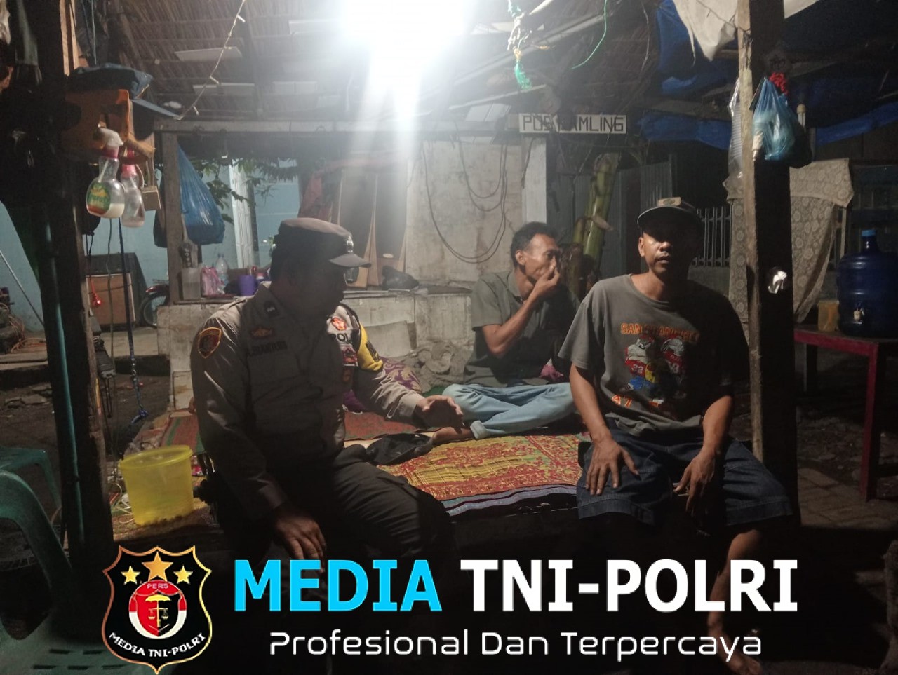 Bhabinkamtibmas Polsek PKL.Brandan Cek Poskamling, Ajak Warga Aktif Jaga Lingkungan