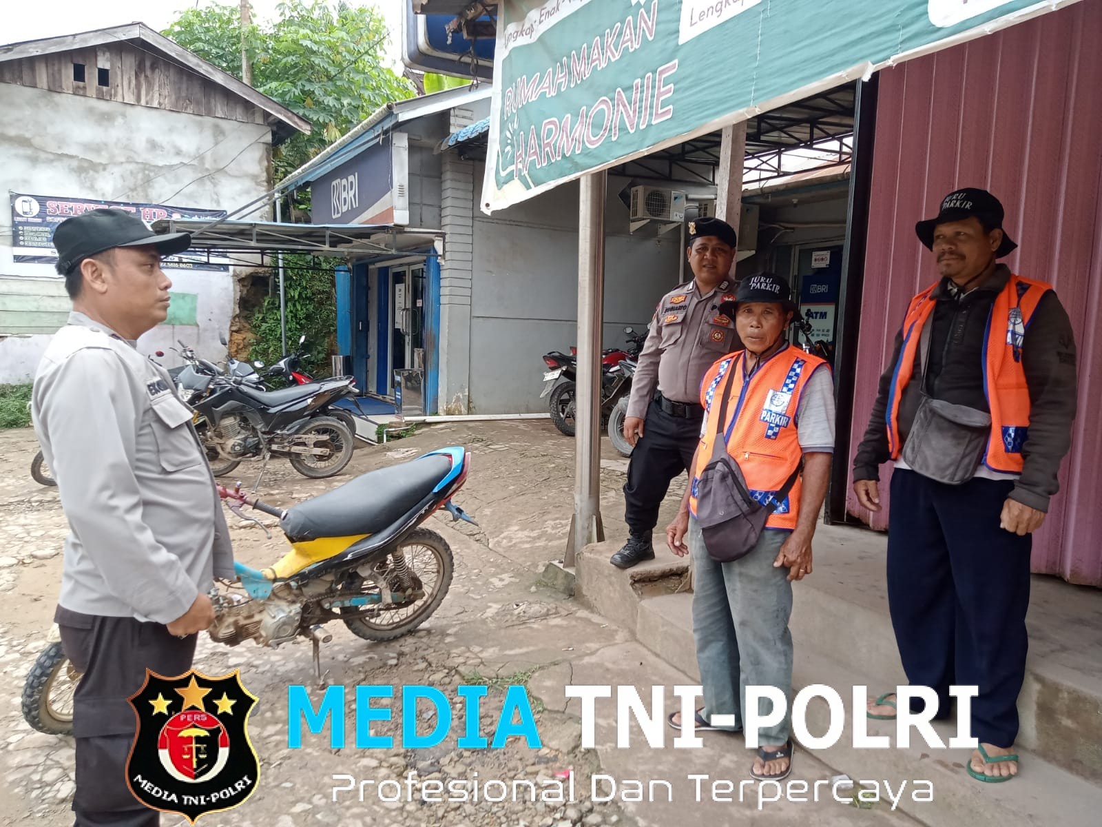 Cegah Tindak Kriminalitas Samapta Polsek Menyuke Laksanakan Patroli Siang