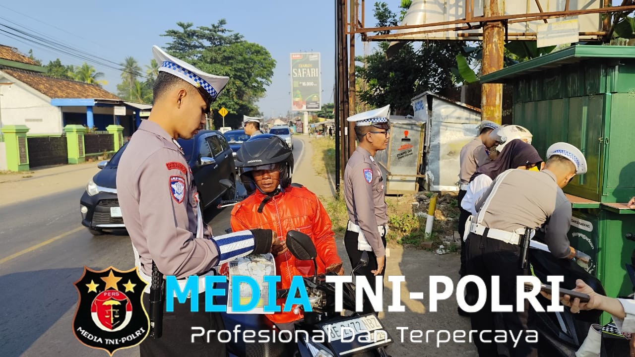 Dalam Rangka Ops Patuh Krakatau 2025, Polres Lampung Timur Gelar Razia Lalu Lintas di Kecamatan Pekalongan