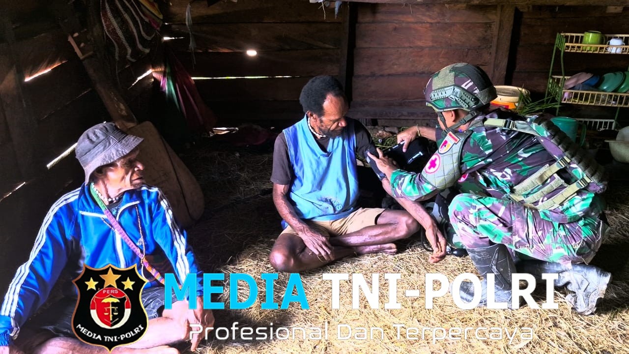 Satgas Yonif 521/DY Melaksanakan Anjangsana Kesehatan di Distrik Eragayam Kabupaten Membramo Tengah
