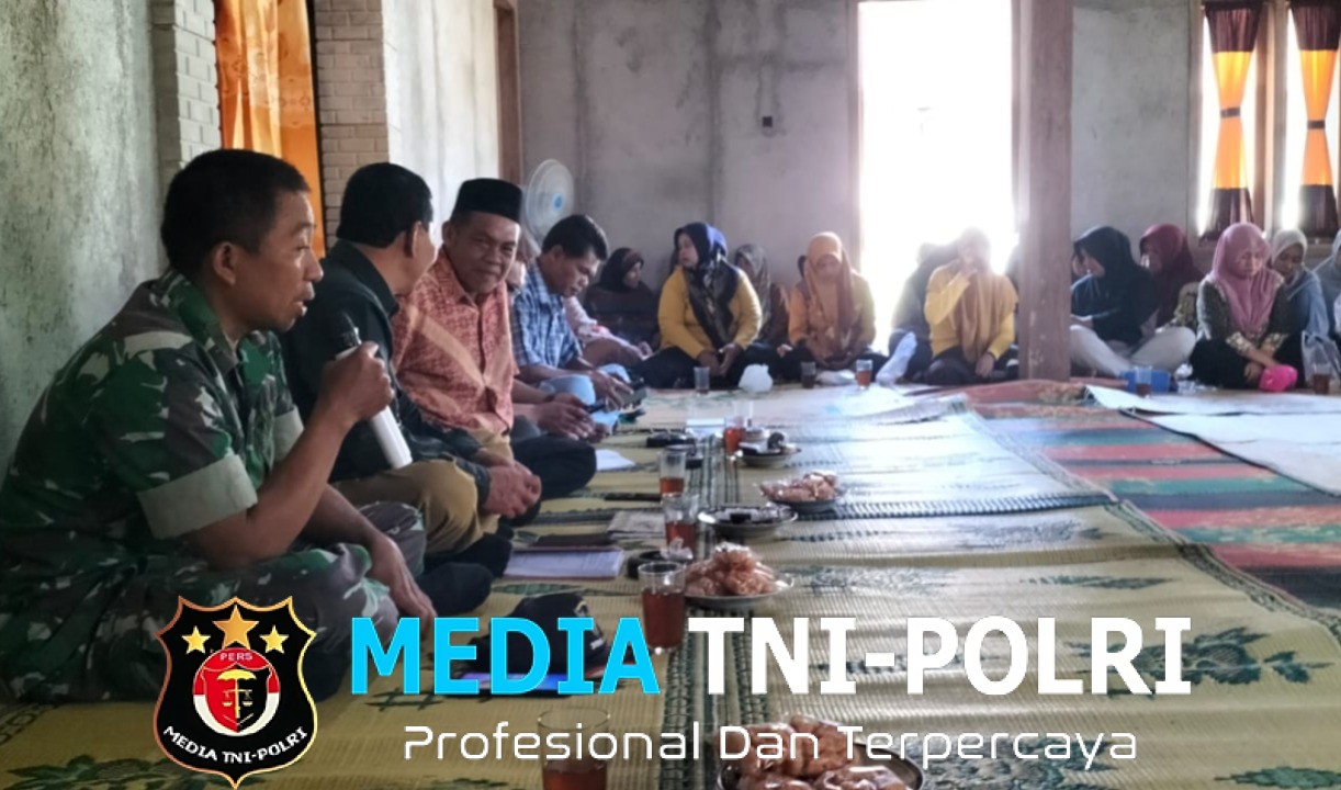 TNI Hadiri Pertemuan Bersama Kelompok Tani Dalam Rangka Ketahanan Pangan