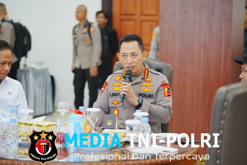 Cegah Karhutla Meluas, Kapolri Instruksikan Respons Cepat Padamkan Titik Api