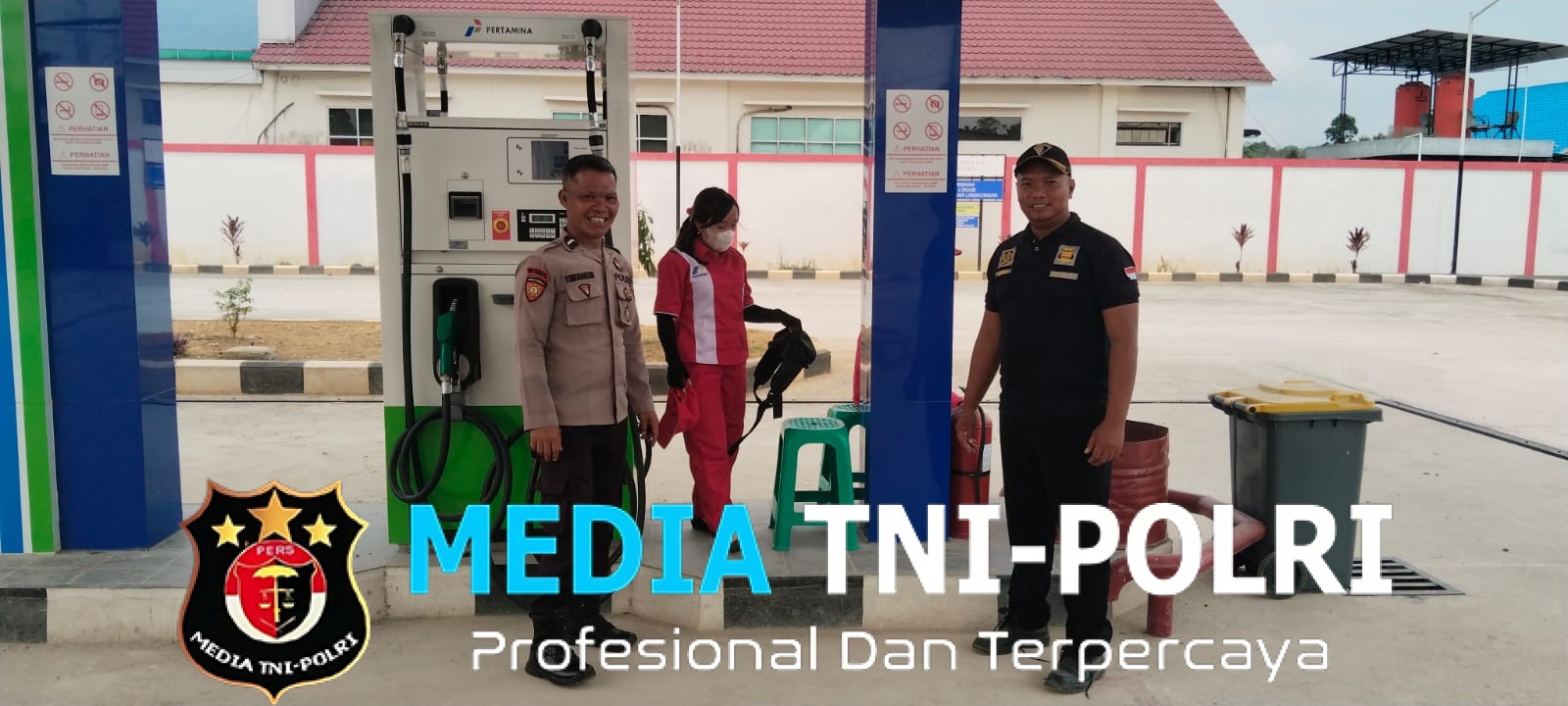 Patroli Sambil Ngobrol, Polsek Sengah Temila Dekatkan Diri dengan Warga