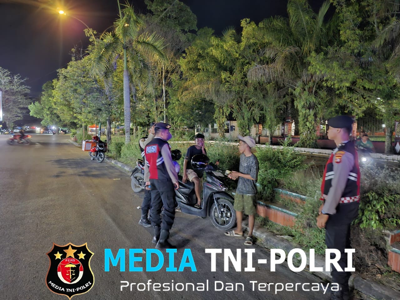 Tim Patroli Presisi Reaksi Cepat Harkamtibmas Sat Samapta Polres Kotim Laksanakan Patroli Malam Mencegah Aksi Premanisme