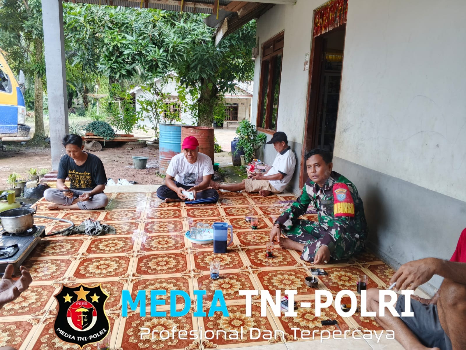 Jalin Komunikasi Bersama Warga Binaan, Babinsa Koramil 1015-07/Parenggean Laksanakan Komsos