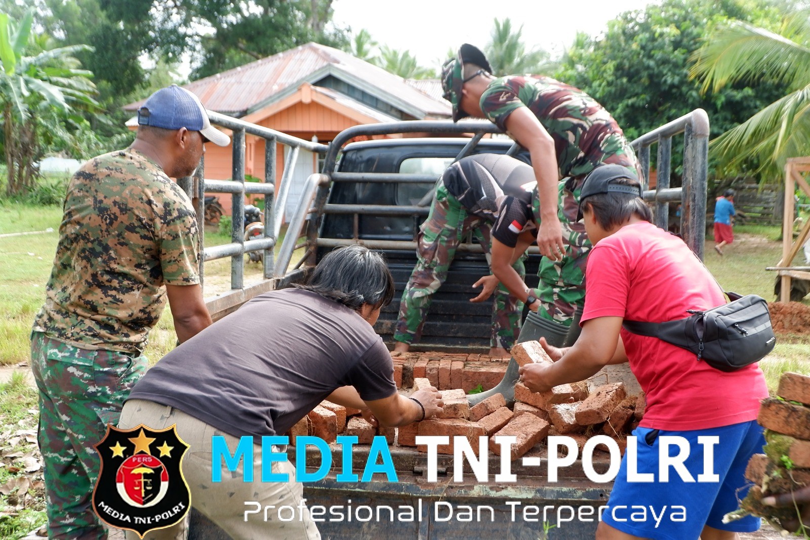 Langkah Kecil Berdampak Besar, TNI dan Masyarakat Wujudkan Kesehatan dan Kebersihan Lingkungan