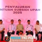 Tinjau Pembagian BSU di Pekanbaru, Wapres Tekankan Pemanfaatan Bantuan Secara Produktif