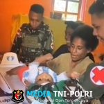 Satgas Pamtas RI-PNG Kewilayahan Yonif 763/SBA Pos Yembun Bersama Tenaga Kesehatan Puskesmas Yembun Laksanakan Pemeriksaan Kesehatan Gratis untuk Masyarakat