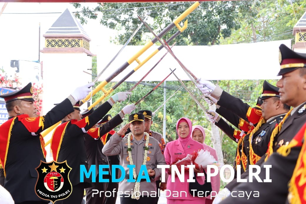 Penuh Haru dan Bangga Diwarnai Tradisi Lokal, Polres Wonogiri Lepas AKBP Jarot dan Sambut AKBP Wahyu dengan Kehangatan