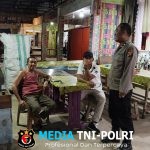 Cegah Tindak Kejahatan, Petugas Patroli Malam Temui Warga di Pasar Tradisional