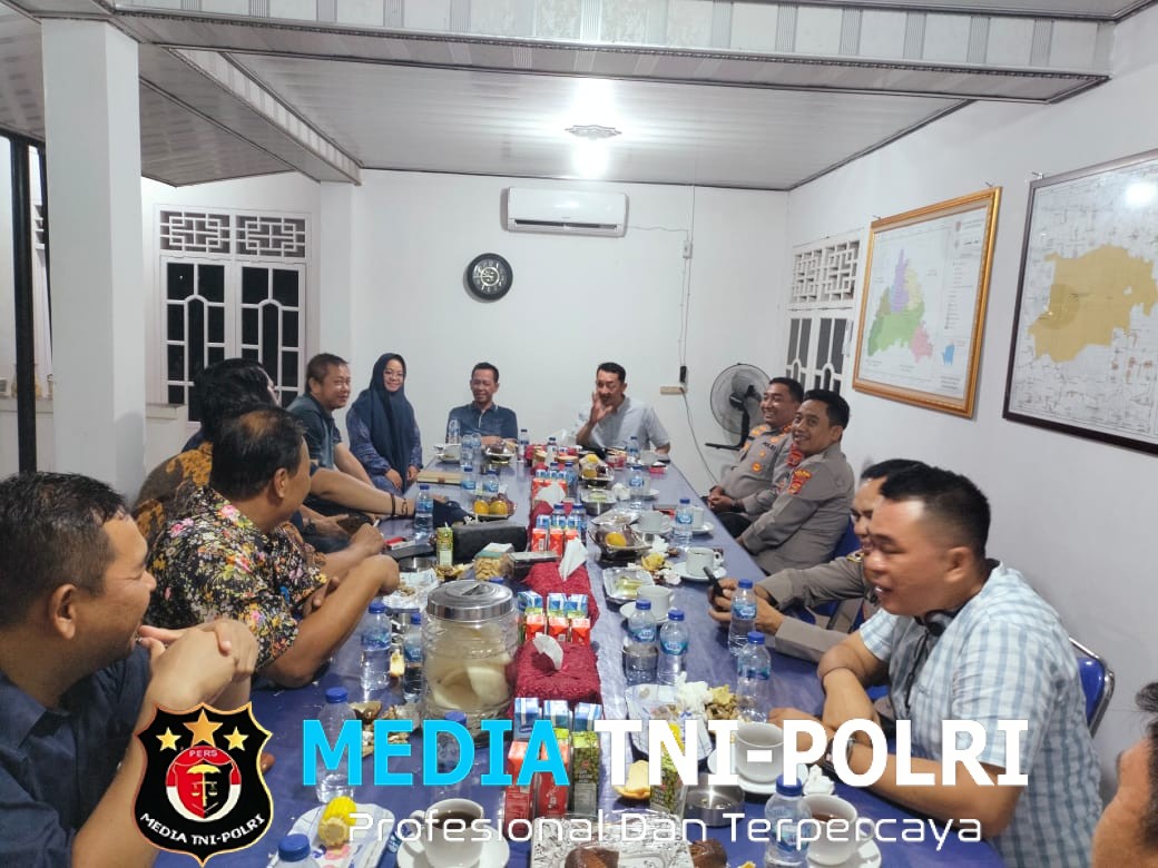 Kapolres Mesuji Sambangi Kerumah Dinas Bupati Mesuji, Jalin Sinergitas Bersama Pemkab Jaga Situasi Kamtibmas