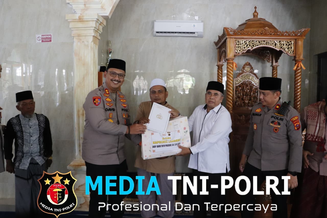 Dekatkan Diri Ke Masyarakat, Kapolres Langkat Laksanakan Jum’at Curhat di masjid Al-khlas