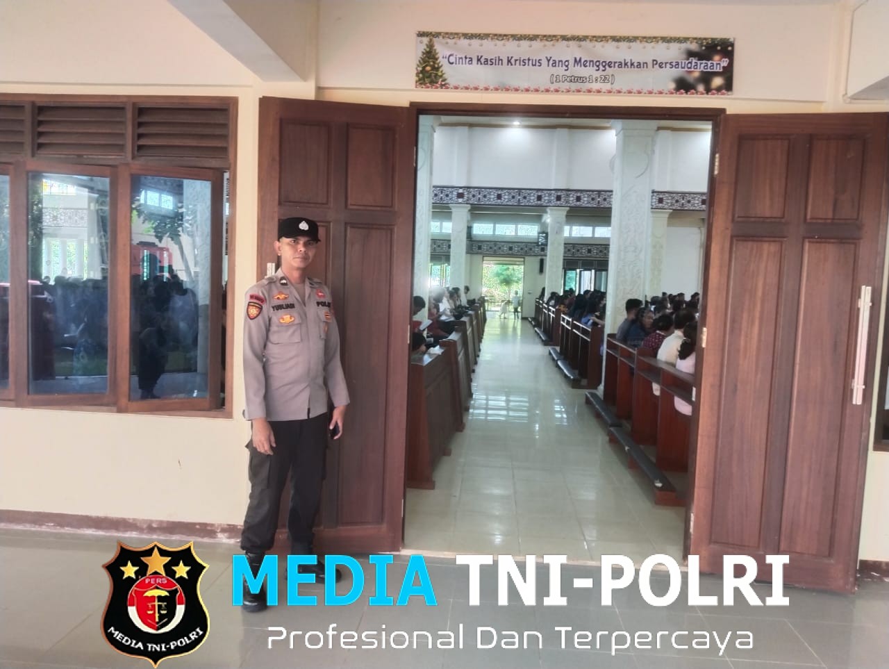 Polsek Menyuke Berikan Pengamanan Ibadah Misa Pada Hari Minggu Biasa