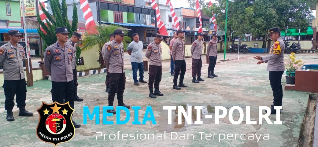 Kapolsek Mempawah Hulu Berikan Arahan Pentingnya Kedisiplinan saat Pelaksanaan Apel Pagi