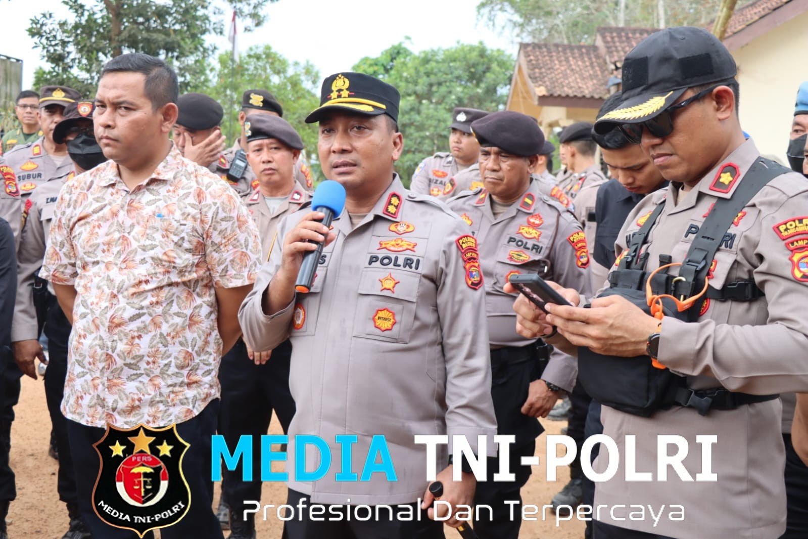 Kapolres Mesuji Pimpin Personil Pengamanan Gabungan, Aksi Damai Dari Kelompok MPMB di Pos Alba IV PT. Silva Inhutani