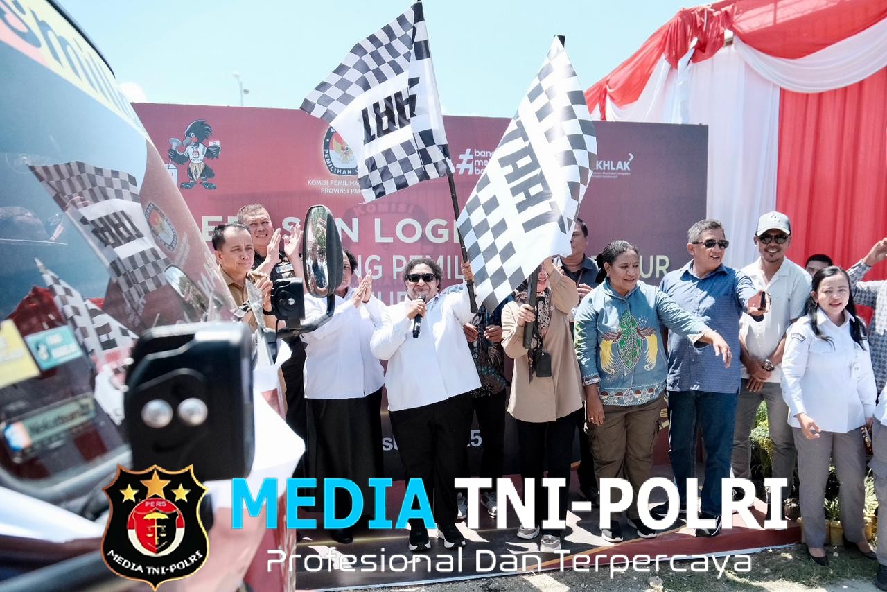 Lepas Distribusi Logistik PSU, Wamendagri Ribka Haluk Minta Provinsi Papua Jadi Teladan Demokrasi