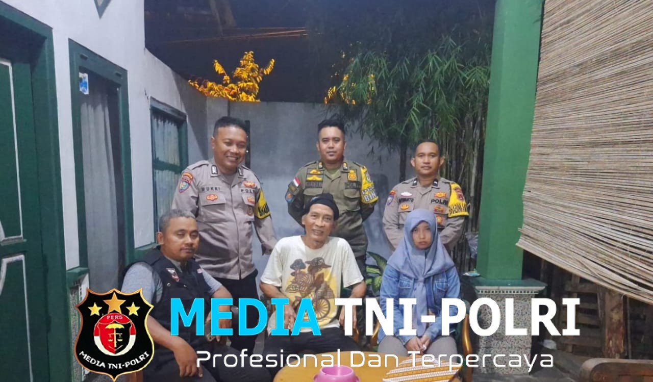 Peran Aktif Bhabinkamtibmas Polres Tanggamus, Antar Gadis Derita Sakit Psikis yang Tersesat ke Rumah Keluarga