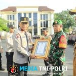 Kapolda Irjen Pol. Krisno Siregar Memimpin Langsung Apel Pagi Personel Polda Jambi yang Digelar di Lapangan Hitam Mapolda