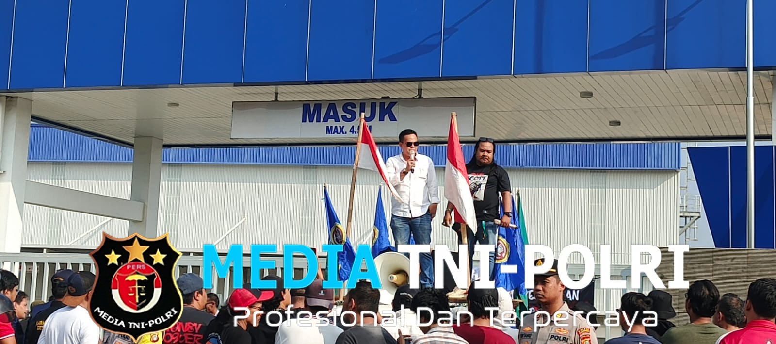Aksi Damai Forum Masyarakat Desa Cibuntu dan Lembaga Kemasyarakatan Desa Cibuntu